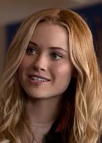 Karolina Dean