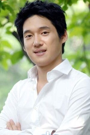 Kang Jun Woo