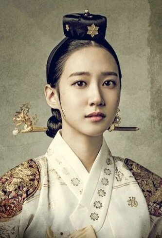 Lady Hye Kyung of Hong Clan