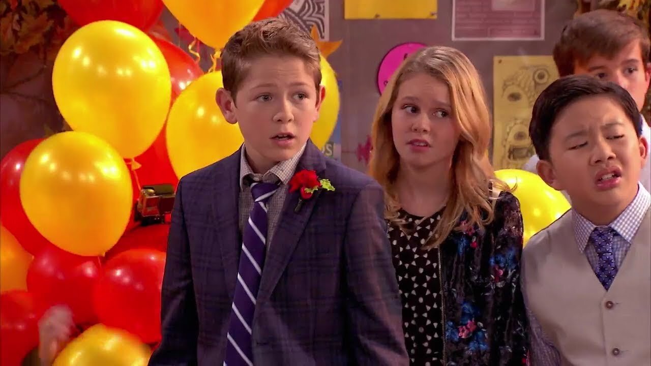 Would You Wrather Take Your Mom To The School Dance Coop And Cami Ask The World S01e01 Tvmaze 3262