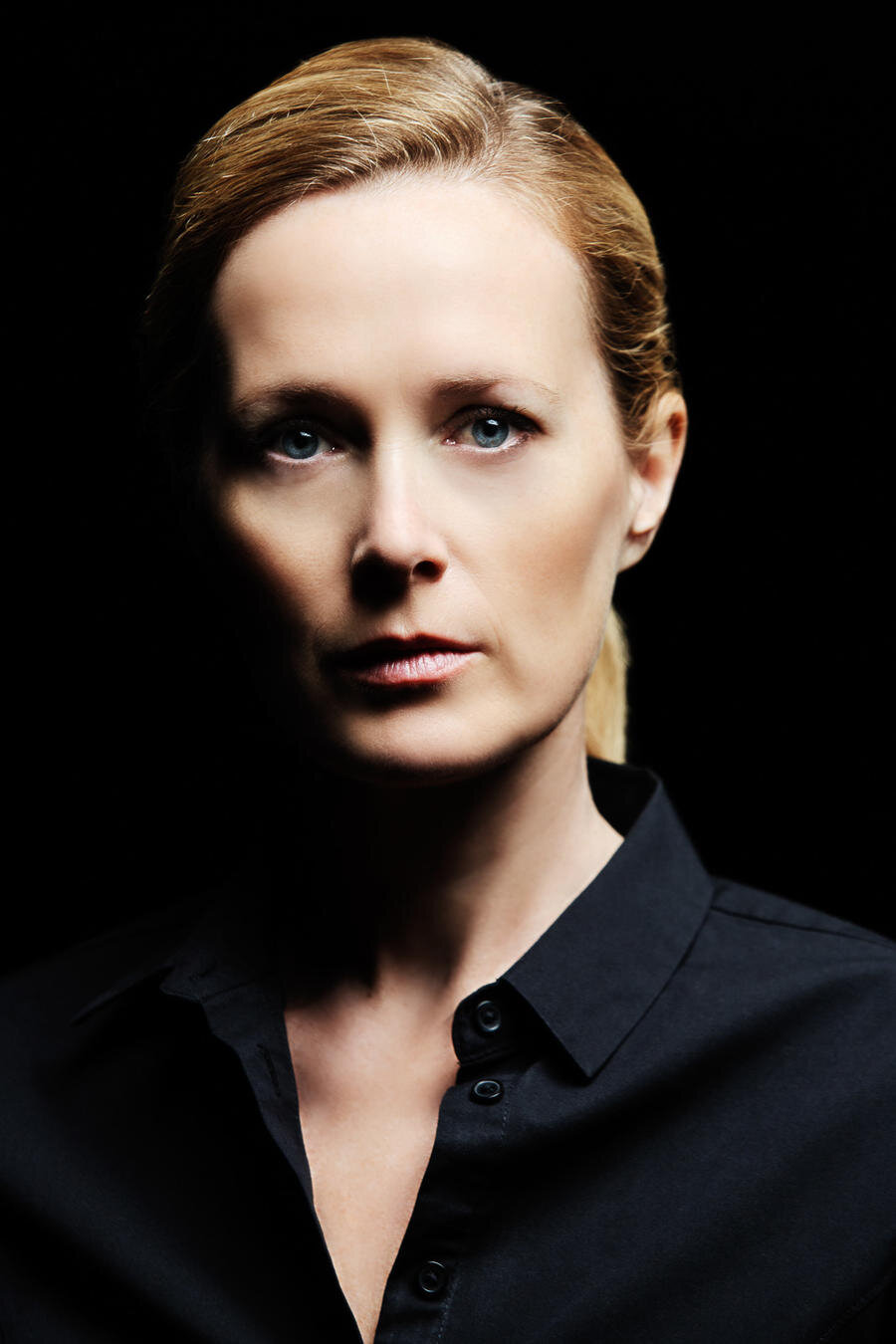 Special Agent Julianne Gunnarsen