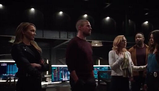 Katie Cassidy, Stephen Amell, Emily Bett Rickards, Michael Jai White, Julkiana Harkavy, Arrow S07E22