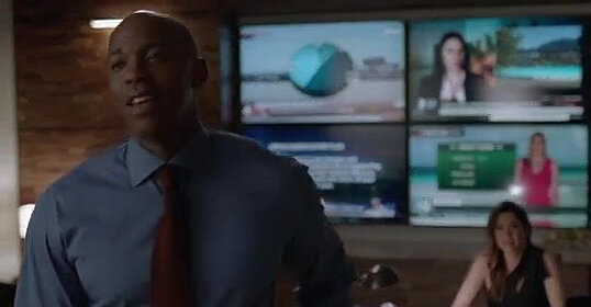 Mehcad Brooks, Julie Gonzalo, Supergirl S05E01