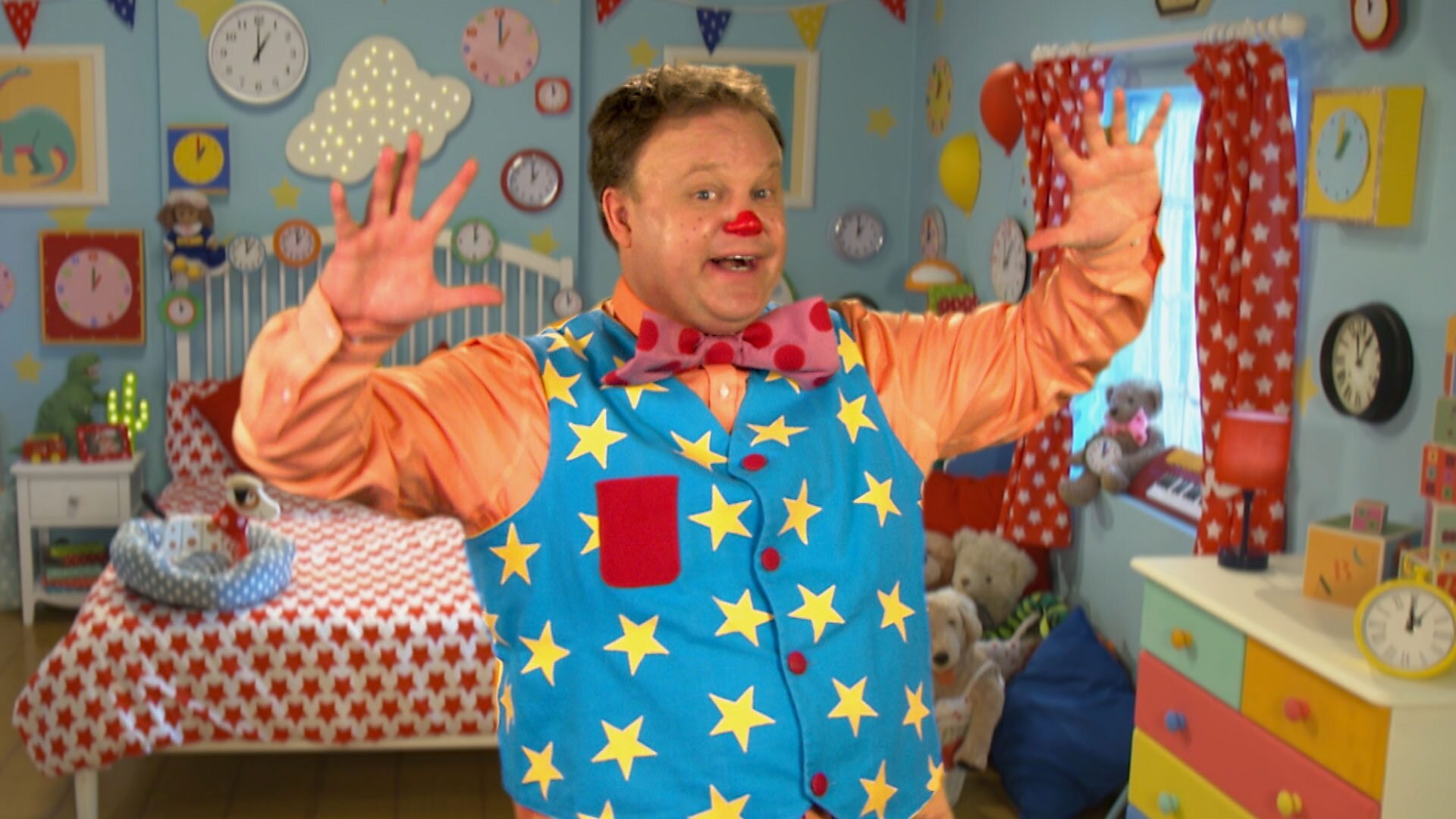 Astronaut - At Home With Mr Tumble S01e15 