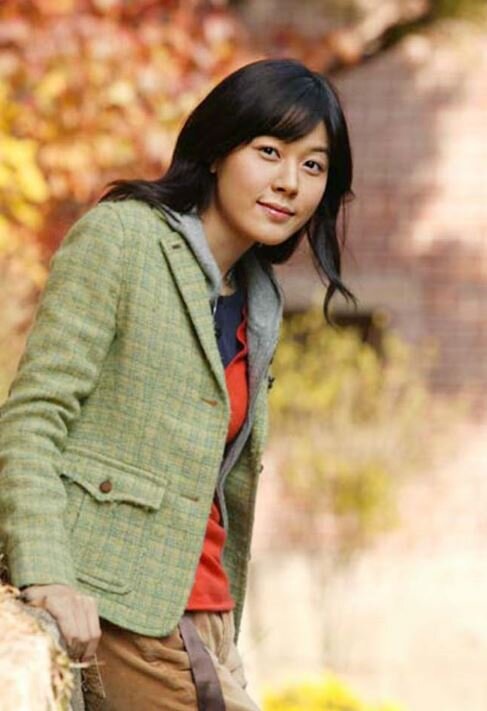 Shin Ji Soo