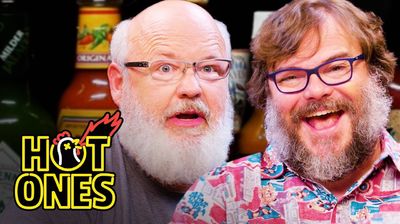 Tenacious D Gets Rocked by Spicy Wings