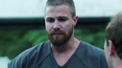 "Inmate 4587" – Arrow S07E01 Review