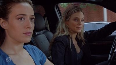 Assets - Chicago P.D. S07E02 | TVmaze