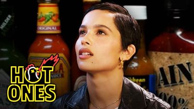 Zoë Kravitz Gets Trippy While Eating Spicy Wings
