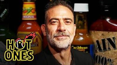 Jeffrey Dean Morgan Can't Feel His Face While Eating Spicy Wings