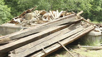 Salvaging Pristine Hand-Hewn Logs from a West Virginia Cabin