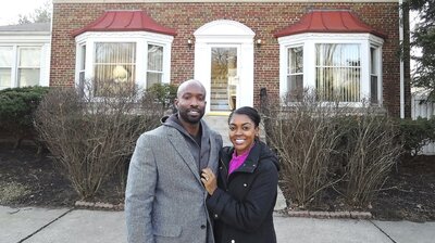 Windy City Natives Search for Their Vintage Dream Home in Chicago, Illinois