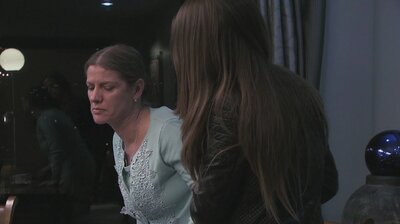 Aurelio ahorca a Cristina