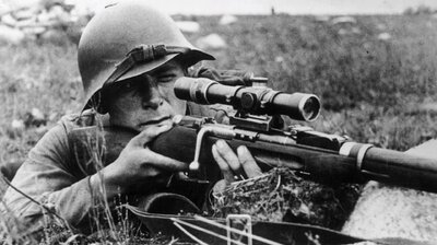 Sniper Rifles in 1942