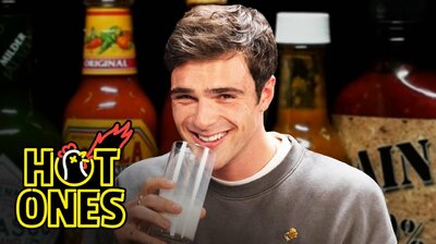 Jacob Elordi Feels Euphoric While Eating Spicy Wings