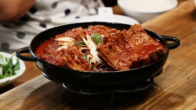 Steamed Spareribs and Kimchi