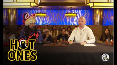 Hot Ones LIVE Trivia with Super Fans at ComplexCon