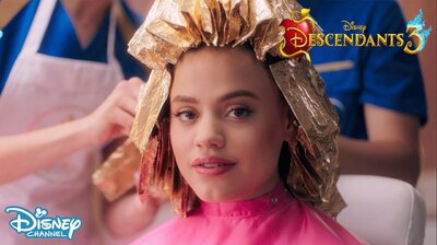 Audrey's Royal Return: A Descendants Short Story