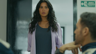 Vinicio atormenta a Katherine en su luna de miel