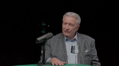 Александр Якушев
