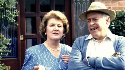 Keeping Up Appearances S01E06