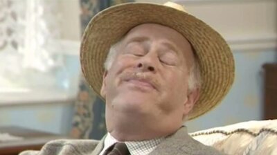 Keeping Up Appearances S03E05