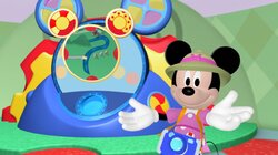 Mickey and Minnie's Jungle Safari