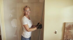 Jessie and Tina Purchase Long Beach Craftsman Home