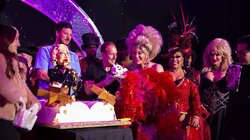 Kung Fu Dragon, Divas and Ultimate Garden Cake