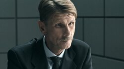 Люди гинуть за метал