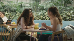 Romina descubre un secreto sobre Laura que la deja impactada