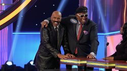 George Wallace vs. Lil Rel Howery and Bobby Flay vs. Carla Hall