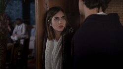 Mía nota los celos de Carolina