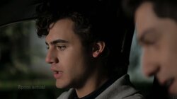 Federico intenta descubrir su sexualidad