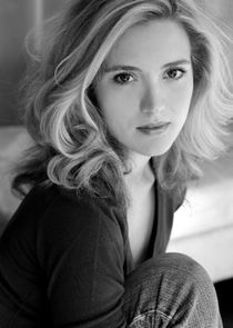 Évelyne Brochu
