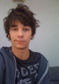  Devon Bostick