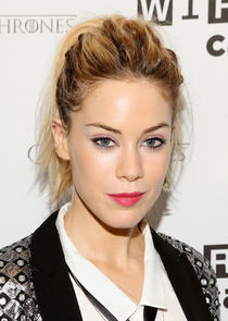 Roxanne Mckee