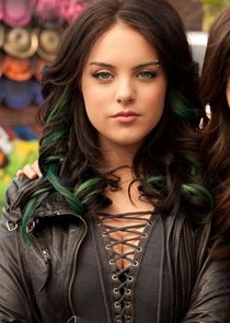 Elizabeth Gillies