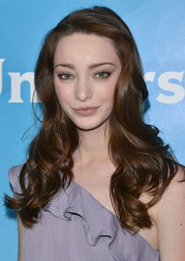 Emma Dumont