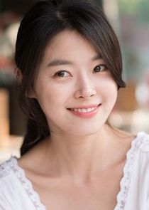 Min Ji Ah