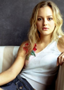  Leighton Meester