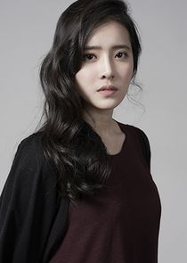 Lee Yoo Jin