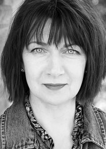  Maureen Beattie