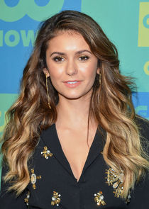  Nina Dobrev