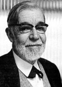  Joan Oliver
