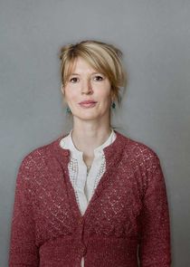 Julia Davis