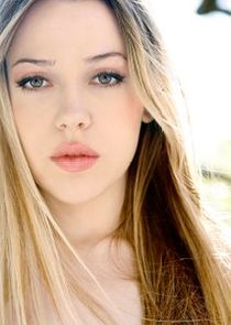  Majandra Delfino