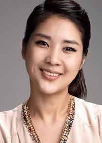 Kang Yoo Mi