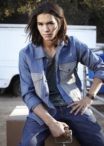  Booboo Stewart