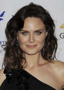 Emily Deschanel
